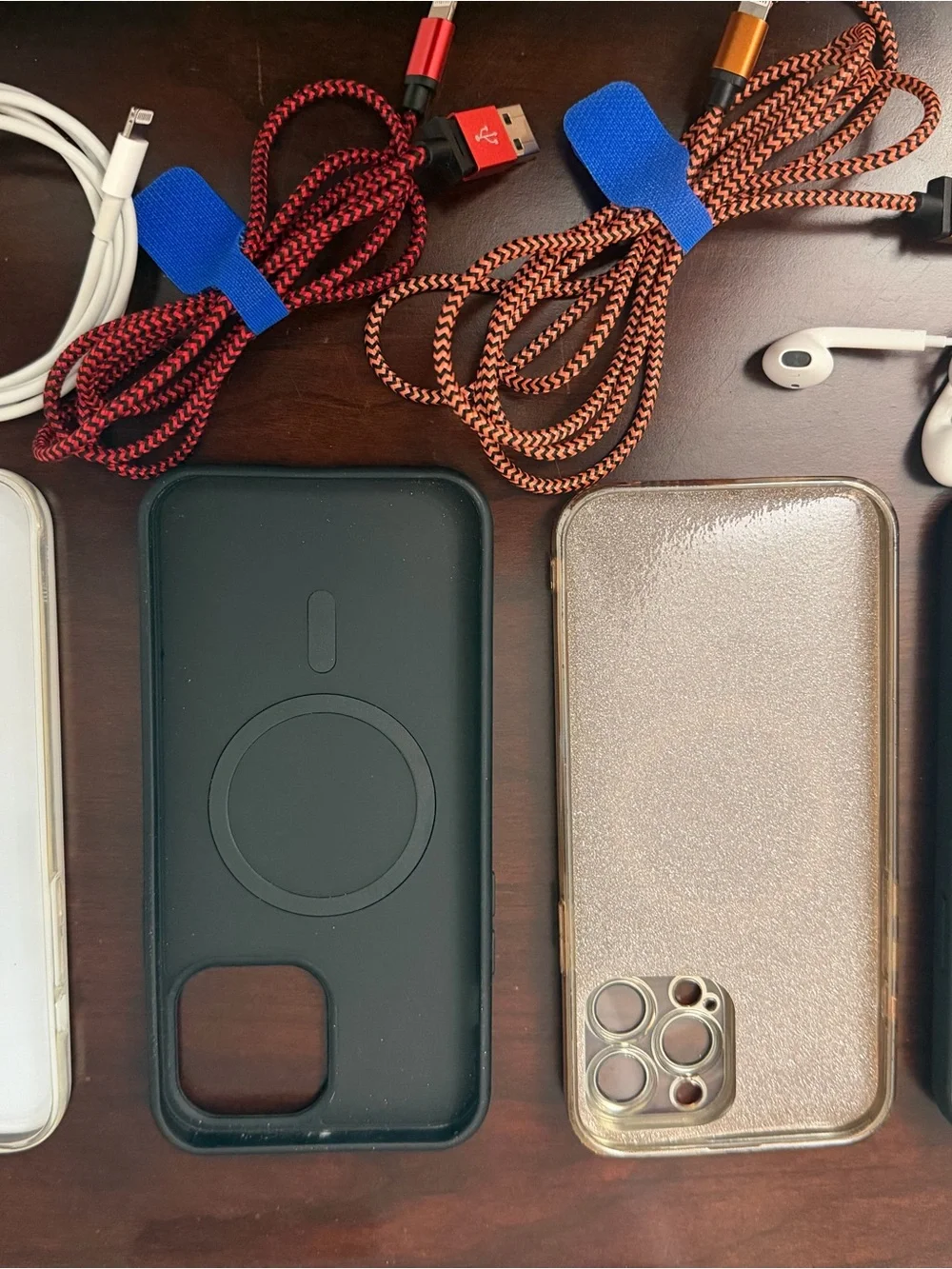 Gold Magnetic Wireless Charging iPhone Case - Unbranded